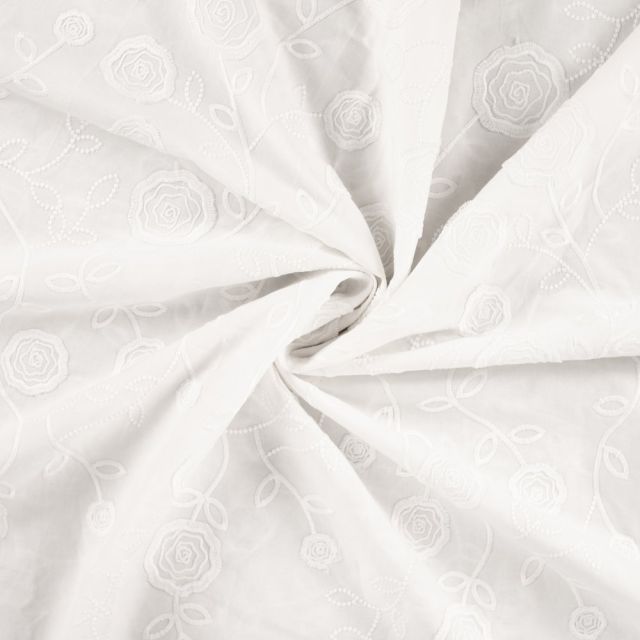 Tissu Voile de Coton brodé Rosa petites roses sur fond Blanc