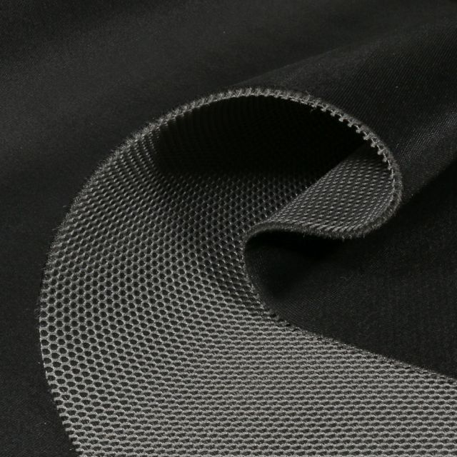 Coupon Tissu Résille matelassé mesh 3D Gris - Coupon de 70 cm