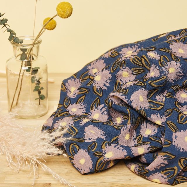 Coupon Tissu Viscose texturée Craftine Blooming love - Coupon de 150 cm