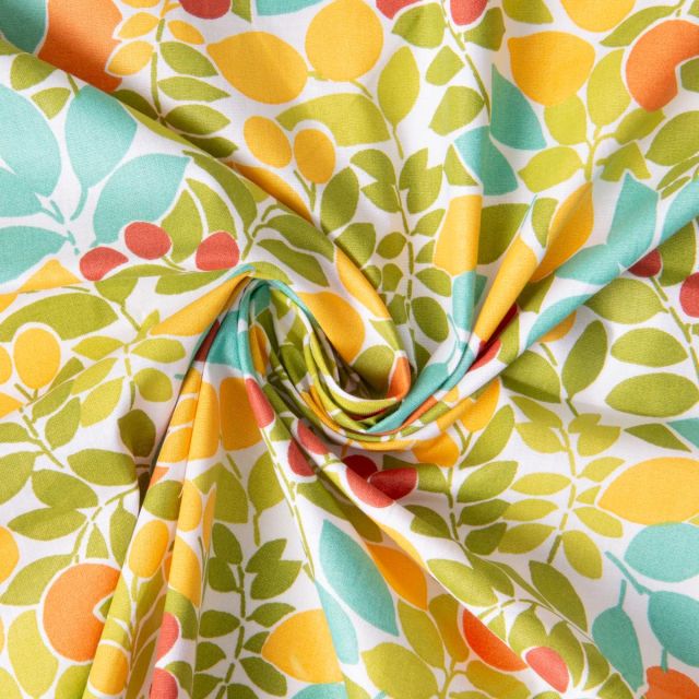 Tissu Coton imprimé Marius jardin provencal sur fond Blanc