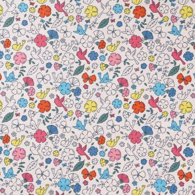 Tissu Jersey Coton Fleurs, feuilles, papillons et oiseaux Roses, bleus et jaunes sur fond Blanc - Par 10 cm