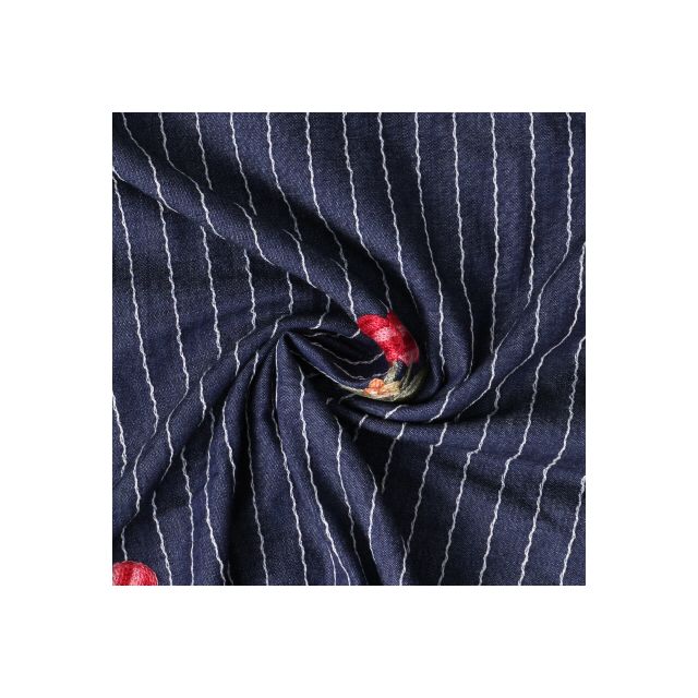 Tissu Jeans Denim brodé fleur sur fond Bleu denim