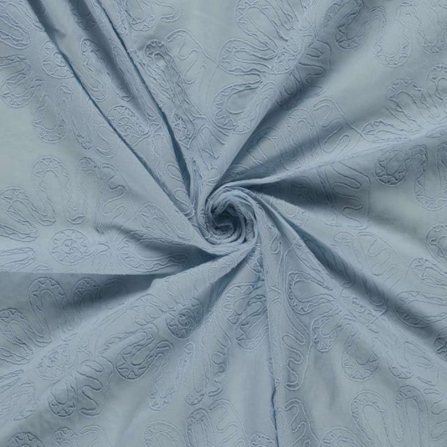 Tissu Coton brodé Adriana grandes fleurs sur fond Bleu ancien