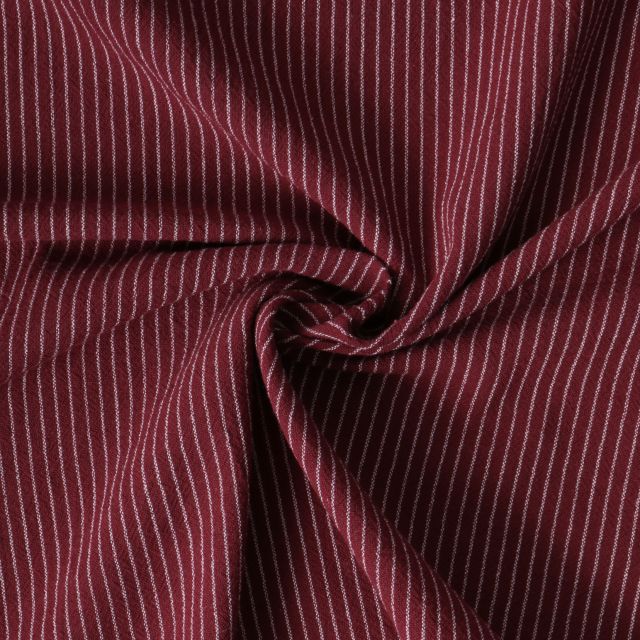 Tissu Polycoton Eliott rayures Blanches 3mm sur fond Bordeaux