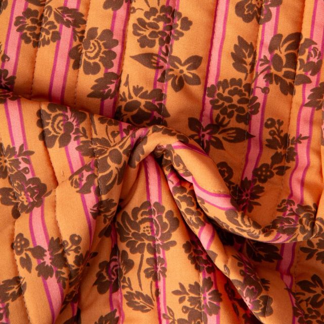 Tissu Matelassé Coton réversible  Paprika Blossom floral décoratif rétro sur fond Orange