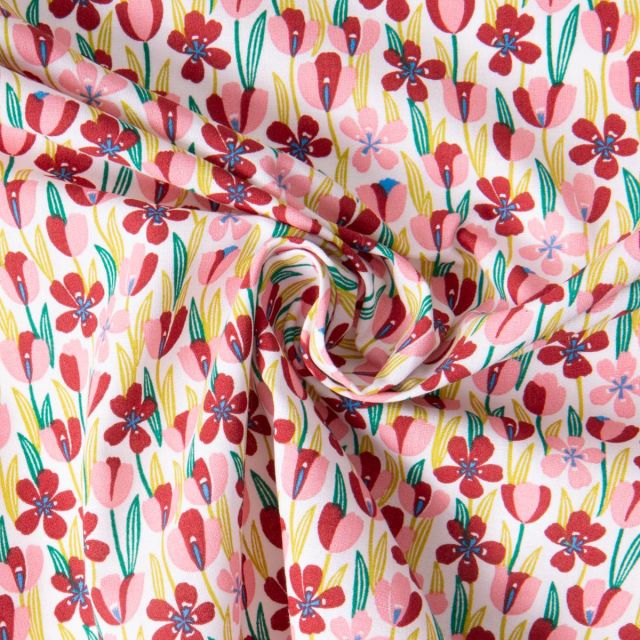 Tissu Coton imprimé Arty Gigi champs fleurs Rose et Marron sur fond Blanc