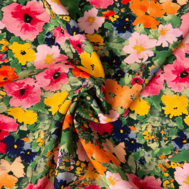 Tissu Viscose imprimé digital Arty Fleuris jaune, vert et rose sur fond Noir