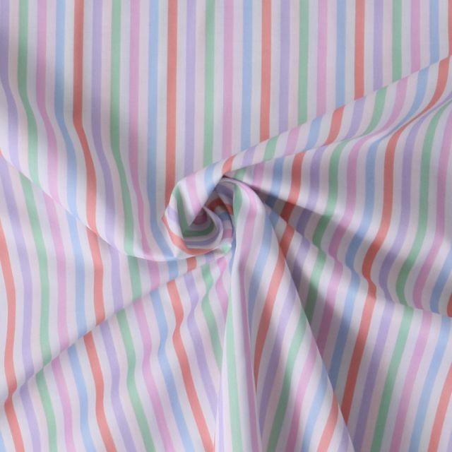 Tissu Coton imprimé  Lisalou multico pasel sur fond Blanc