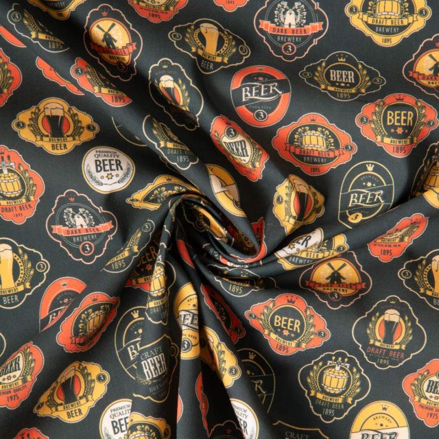 Tissu Coton imprimé Bières Academy sur fond Noir