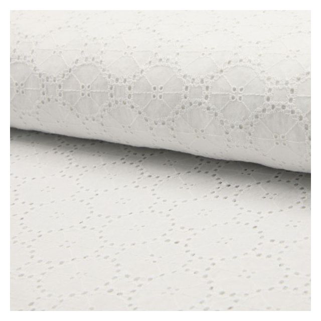 Tissu Broderie Anglaise Cercles Blanc sur fond Blanc - Par 10 cm