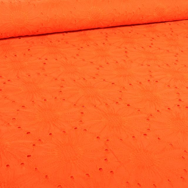 Tissu Broderie anglaise Pâquerette sur fond Orange