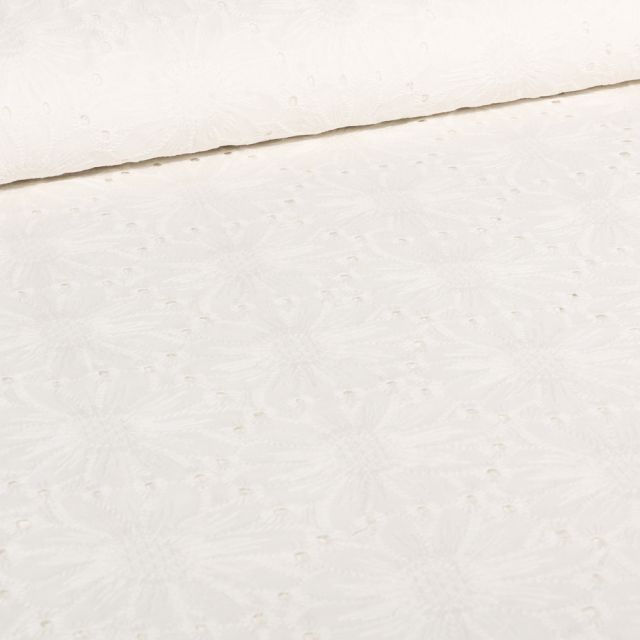 Tissu Broderie anglaise Pâquerette sur fond Blanc