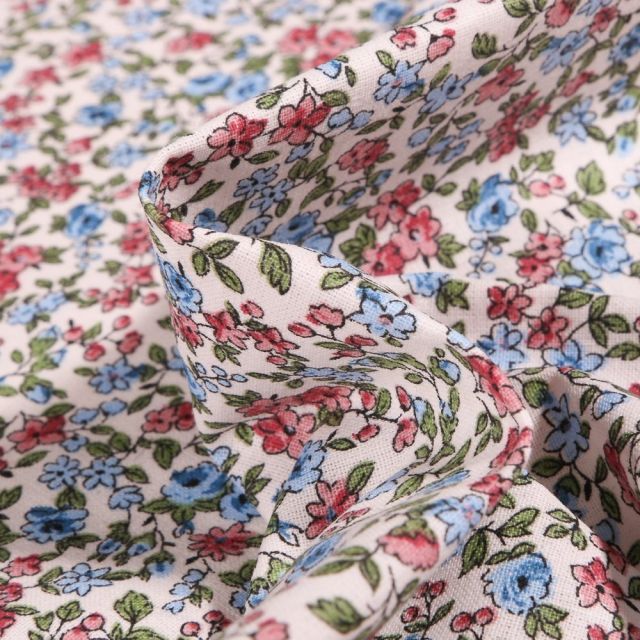 Tissu Coton imprimé Arty Léonie vieux rose et bleu sur fond Blanc - Par 10 cm