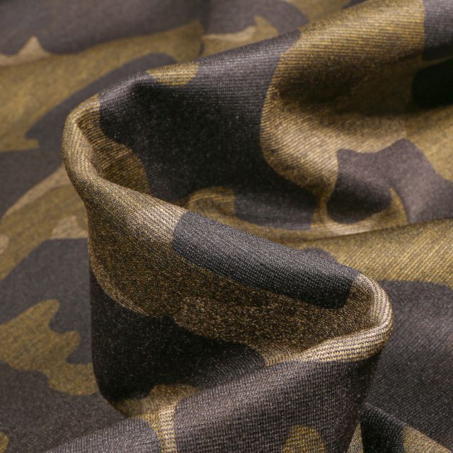 Tissu Jersey Milano Camouflages sur fond Marron foncé