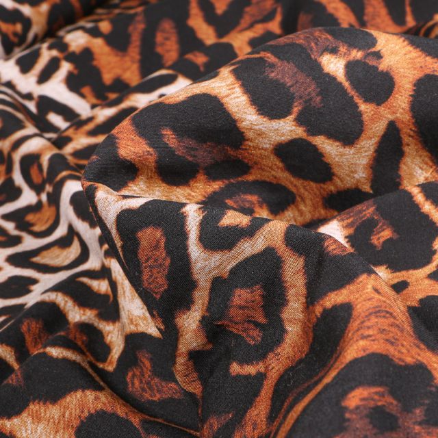 Tissu Viscose Taches léopard sur fond Marron