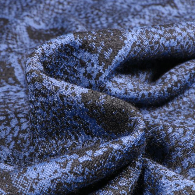 Tissu Jacquard Losanges reptiles sur fond Bleu