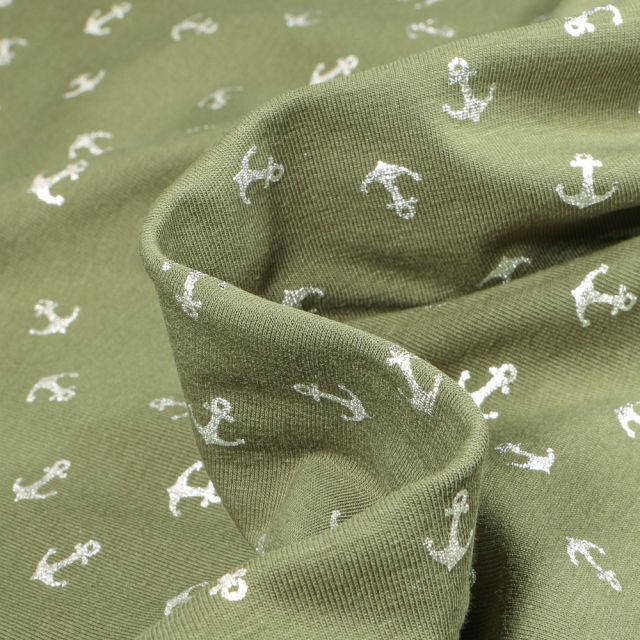 Tissu Jersey Coton Ancres métallisées argentées sur fond Vert olive