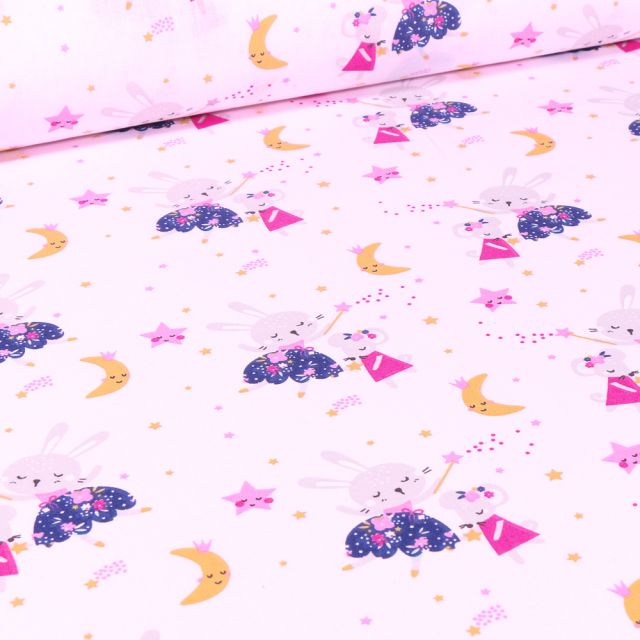 Tissu Coton imprimé LittleBird Lapine fée sur fond Rose pâle
