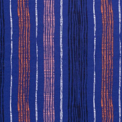 Tissu Jersey Viscose avec aspect crêpe Rayures colorés sur fond Bleu roi - Par 10 cm