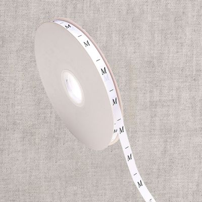 Ruban étiquettes 10 mm Taille M sur fond Blanc