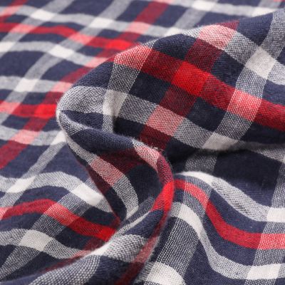 Tissu Chemise reversible Carreaux rouges sur fond Bleu marine - Par 10 cm