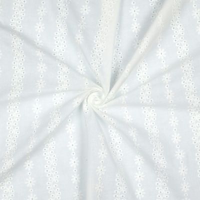 Tissu Coton brodé ajouré Petites fleurs Rosalie sur fond Blanc - Par 10 cm