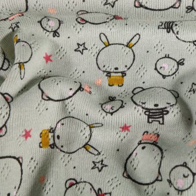 Coupon Tissu Jersey ajouré Petits oursons et lapins sur fond Vert kaki clair - Coupon de 60 cm