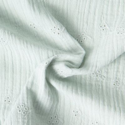 Tissu Double gaze de Coton Brodé Loline sur fond Vert menthe clair - Par 10 cm