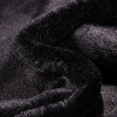 Tissu Fausse fourrure Ultra douce  Bear sur fond Noir - Par 10 cm