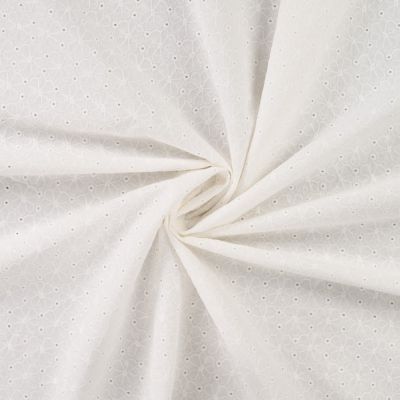 Tissu Coton brodé ajouré Fleuris sur fond Blanc cassé - Par 10 cm