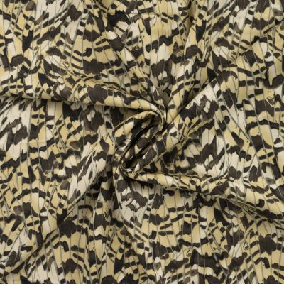 Tissu Viscose satiné inspi plumes sur fond Vert kaki - Par 10 cm