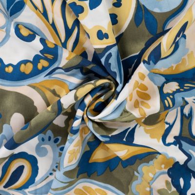 Tissu Viscose imprimé Floral baroque sur fond Vert olive - Par 10 cm