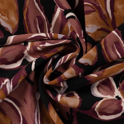 Tissu Viscose twill aquarelle floral Ocre et Bordeaux sur fond Noir - Par 10 cm