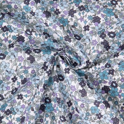 Tissu Coton imprimé Arty Agatha fleuris Bleu sur fond Blanc - Par 10 cm