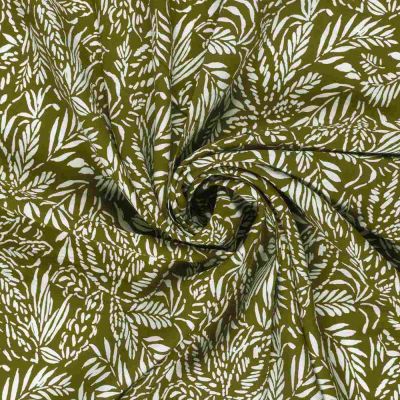 Tissu Crêpe de Viscose Jules feuilles sur fond Vert kaki - Par 10 cm