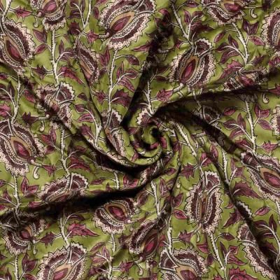 Tissu matelassé imprimé envers uni  Fleuris sur fond Vert - Par 10 cm