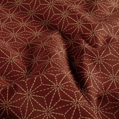Tissu Coton imprimé Casual motif géométrique écru sur fond Bordeaux - Par 10 cm