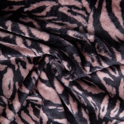 Tissu Doudou imprimé feuillage graphique Vieux Rose sur fond Noir - Par 10 cm