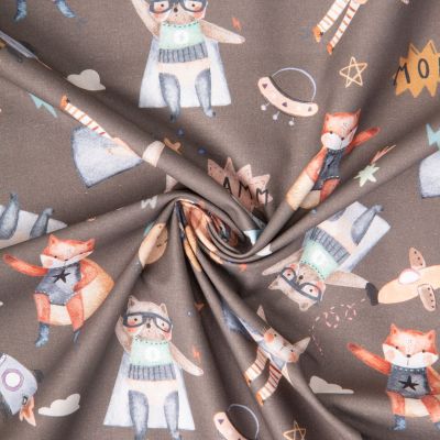 Tissu Coton imprimé digital Arty Bamn héros sur fond Taupe - Par 10 cm