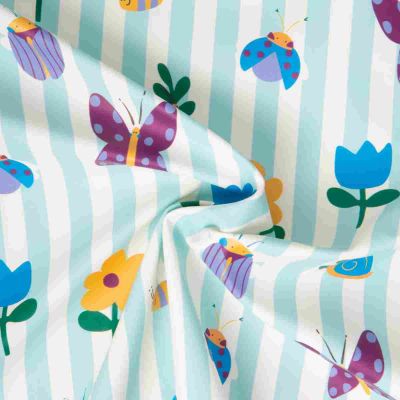 Tissu Imperméable imprimé Hypolite rayé bleu ciel sur fond Blanc - Par 10 cm