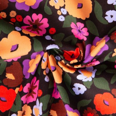 Tissu Velours milleraies imprimé Janou fleuris sur fond Noir - Par 10 cm