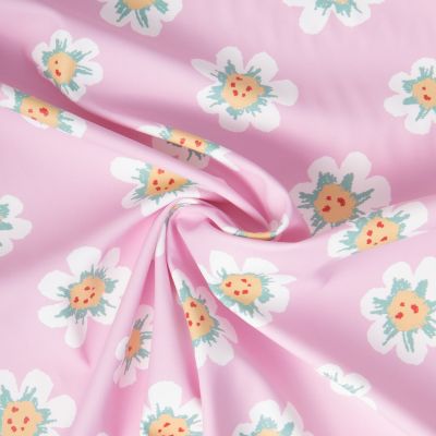 Tissu Imperméable imprimé Mafleur fleuris sur fond Rose bébé - Par 10 cm