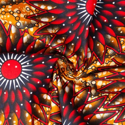 Tissu Wax africain n° 82107 Rouge et Noir sur fond Jaune or - Par 10 cm