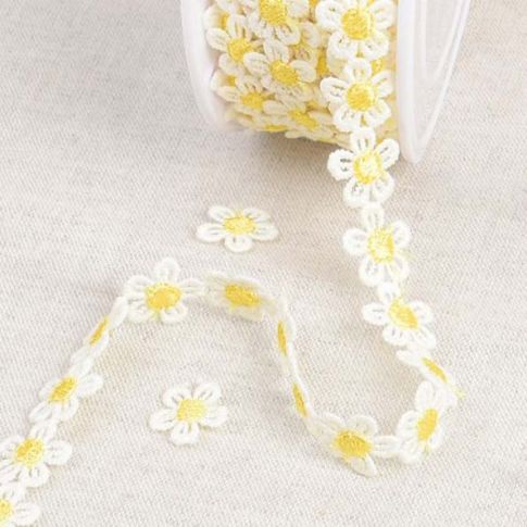 Guipure Marguerite Blanc et jaune x1m