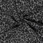 Tissu Jacquard toucher laine Éris léopard Noir sur fond Gris clair
