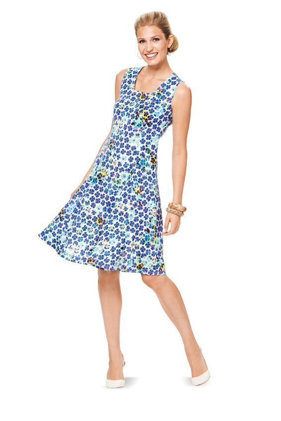 Patron Burda 6806 Robe