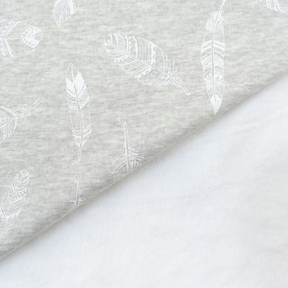 Tissu Sweat envers minky Gris blanc chiné Plumes Blanches