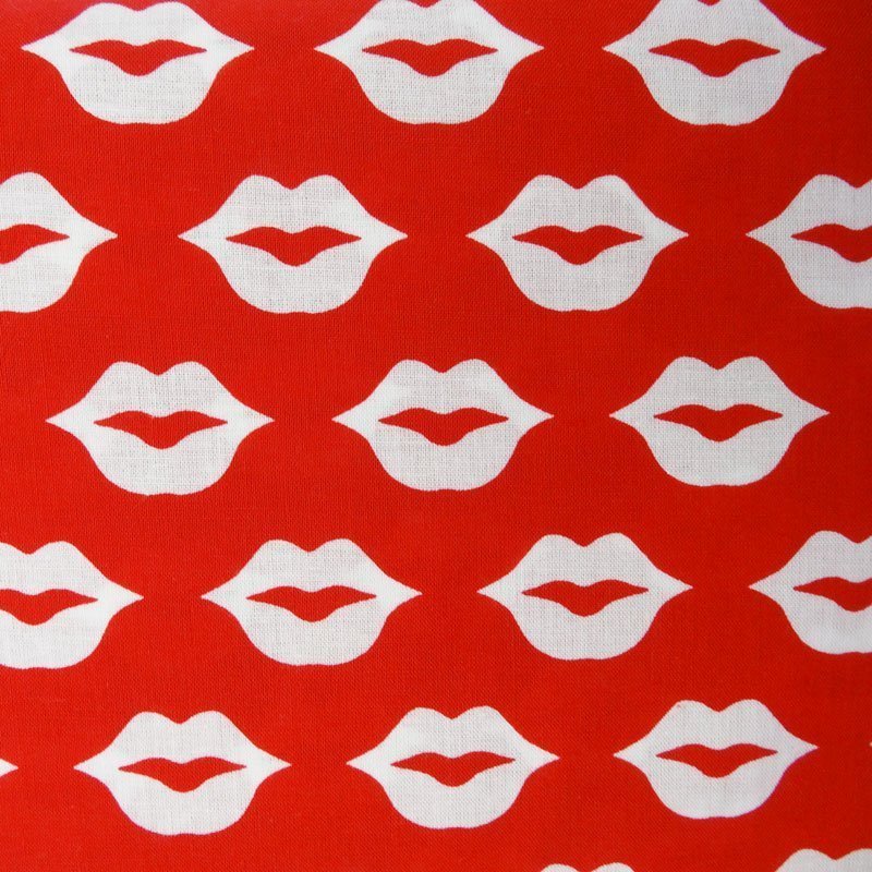 Tissu Coton Rouge Bouches blanches