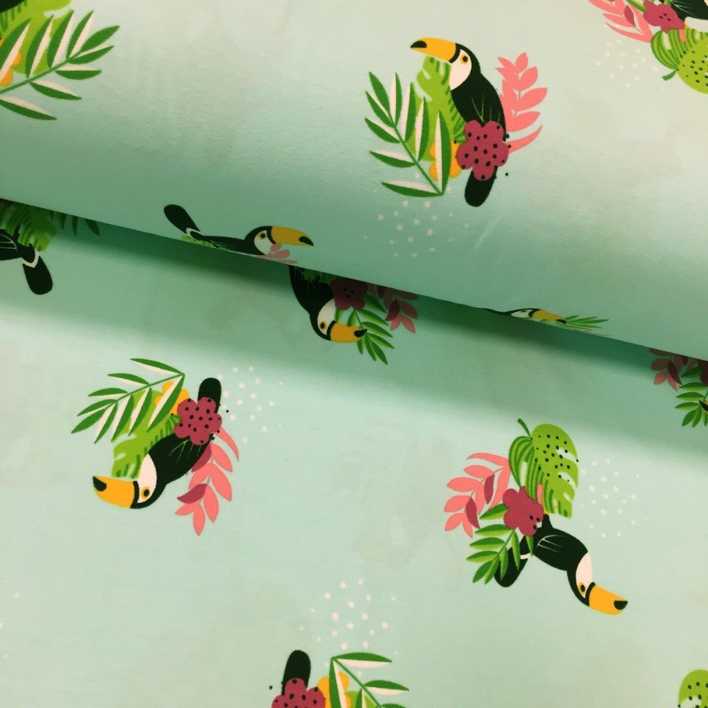 Tissu Jersey coton Menthe Toucans Noirs