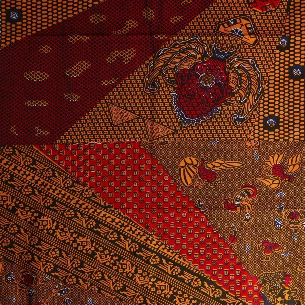 Tissu Wax Africain N°359 Oiseaux et Motifs Africains Rouges et bleu marine sur fond Moutarde